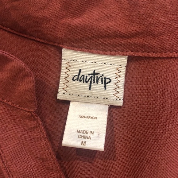 Ladies blouse - Picture 2 of 2